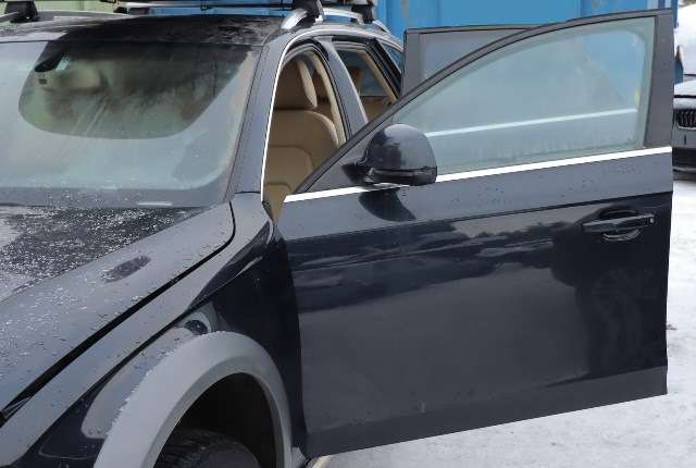 Dør venstre foran til Audi A4, Allroad, 2009-2016 (Type I) (B8) (B8)