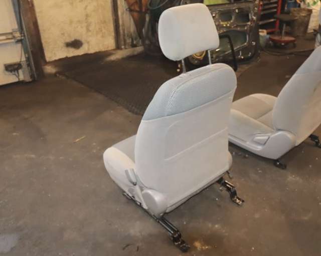 Sete foran høyre til Toyota Hilux 2006-2011