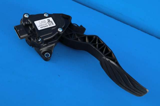 Pedal gass til Nissan X-Trail, 2014-2022 (T32) (T32) (NISSAN|18002-DF30B)
