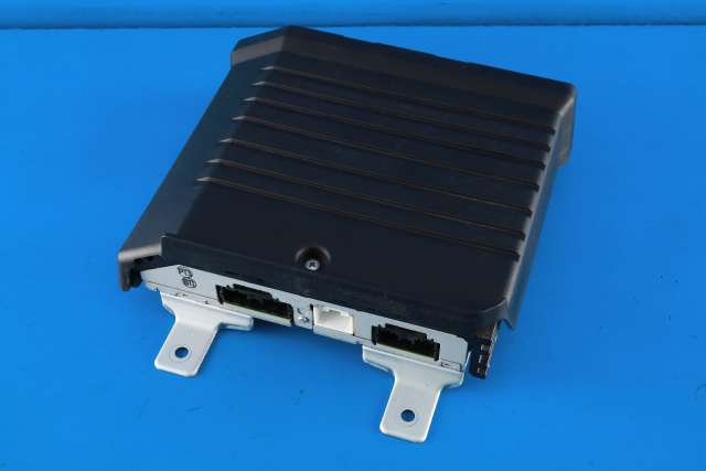 Bilstereo forsterker til Mitsubishi Outlander, 2015-->> (Type III, Fase 2)  (MITSUBISHI|8701A565)