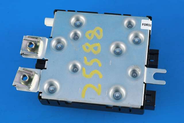 Antenne forsterker til Mercedes C-Klasse 2007-2011 (Fase 1) (W204) (W204) (MERCEDES|A 204 870 27 89|)