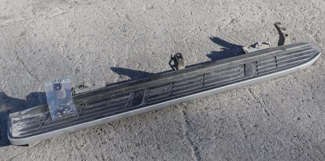 Stigtrinn/stigbrett høyre til Toyota Land Cruiser 150, 2014-->> (Fase 2)