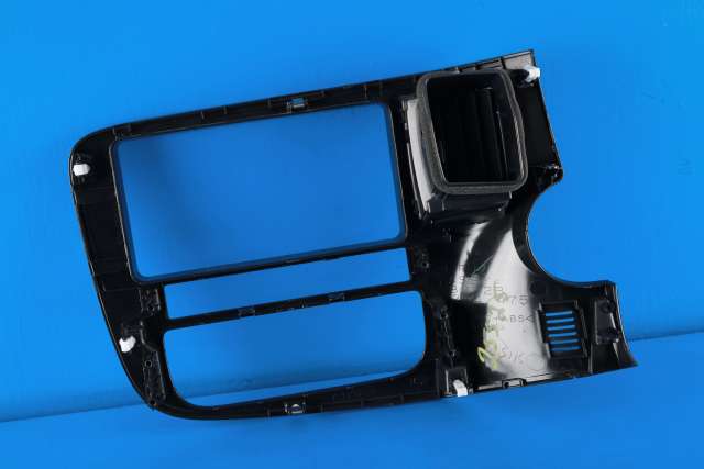 Dashbord friskluftdyse midtkonsoll til Mitsubishi Outlander 2015-->> (Type III, Fase 2)  