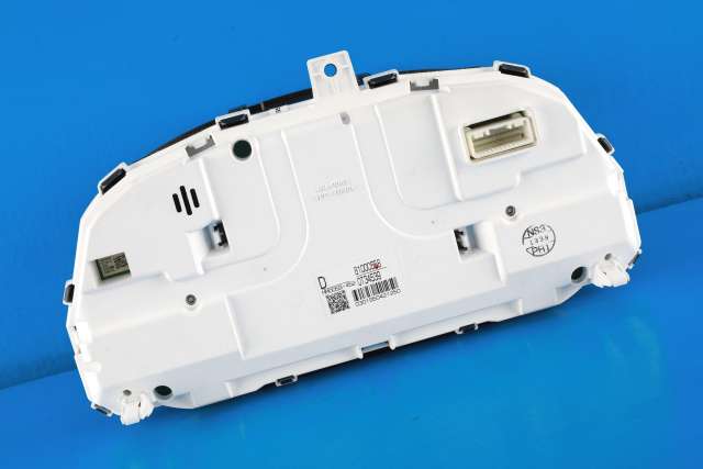 Instrumentpanel til Mitsubishi Outlander 2015-->> (Type III, Fase 2)  (MITSUBISHI|8100C658|)
