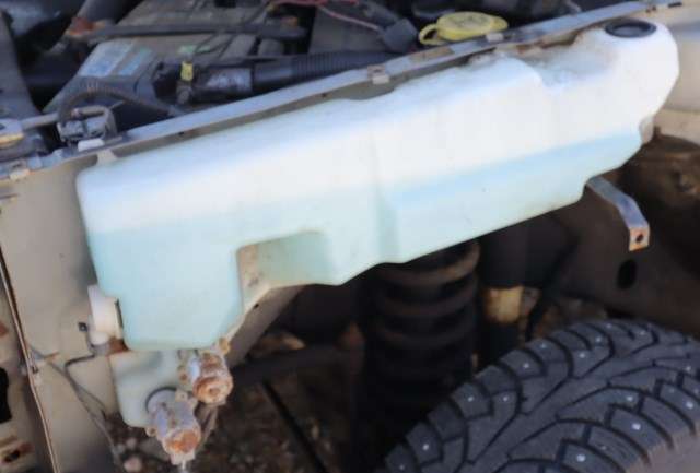 Spylertank foran til Jeep Cherokee, 1997-2001 (Type II, Fase 2)  