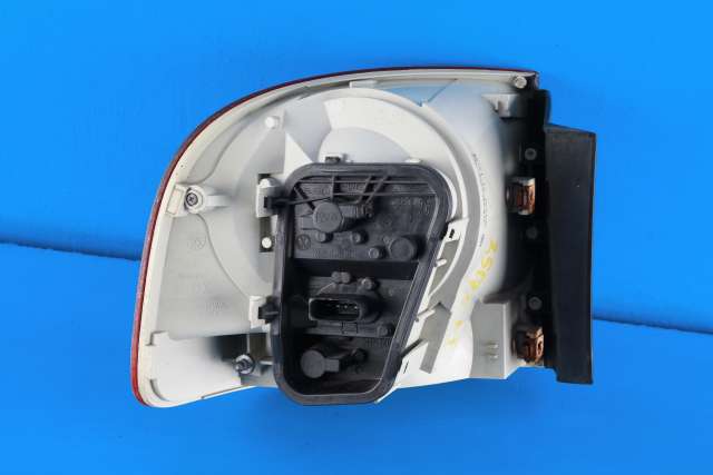 Baklykt høyre ytre til VW Touareg 2003-2007 (Type I, Fase 1)  (VAG|7L6 945 096 K|)