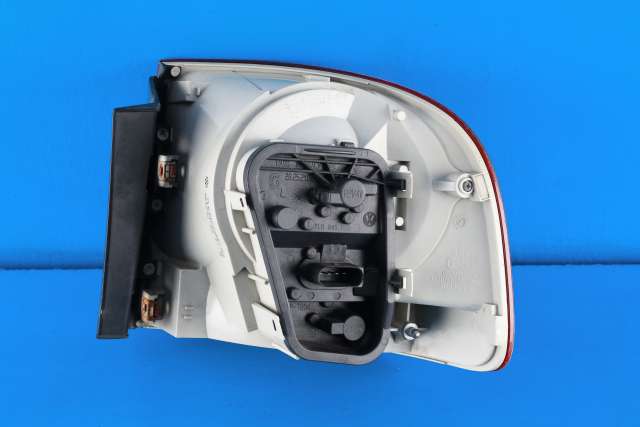 Baklykt venstre ytre til VW Touareg 2003-2007 (Type I, Fase 1) (VAG|7L6 945 095 K|)