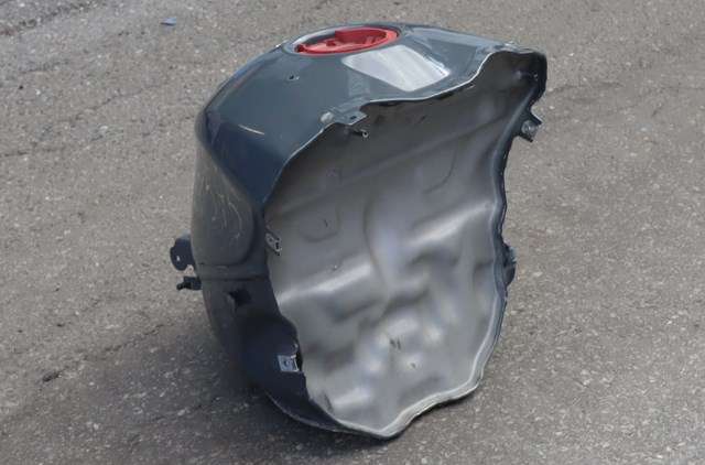 MC, Bensintank til MC BMW S1000 R 2014-->> (Naked) (Naked) (BMW|46.39-8 569 585|)