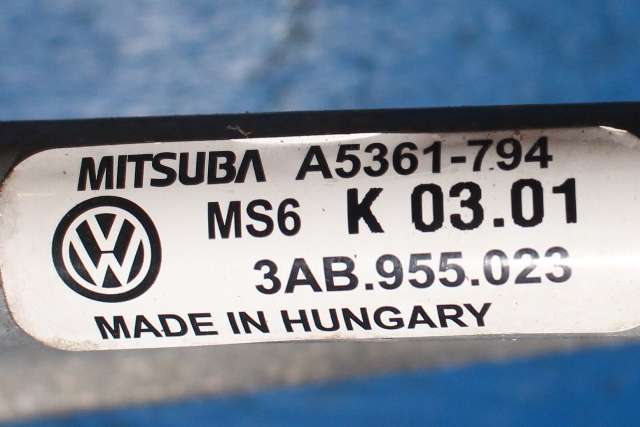 Viskermotor frontrute komplett m/overføring til VW Passat 2011-2015 (B7) (B7) (VAG|3AB 955 023|)