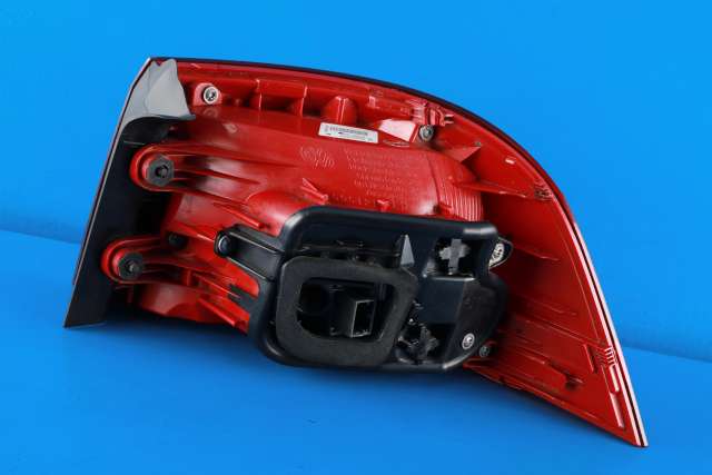 Baklykt venstre ytre til VW Passat 2011-2015 (B7) (B7) (VAG|3AF 945 095 C|)