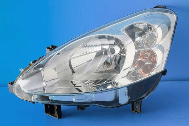 Frontlykt venstre halogen til Peugeot Partner, 2008-2015 (Type II, Fase 1)  