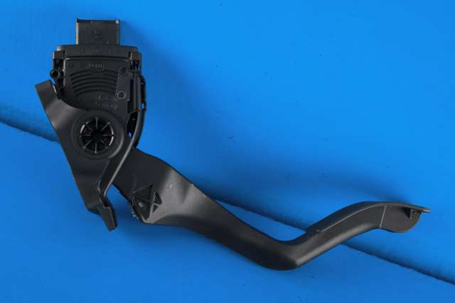 Pedal gass til Peugeot 208 2012-2019 (Type I)  (HELLA|6PV 009 949-41|96 714337 80|)