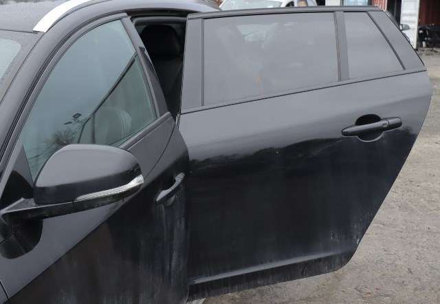 Dør venstre bak til Volvo V60/V60 CC, 2013-2018 (Type I, Fase 2)  