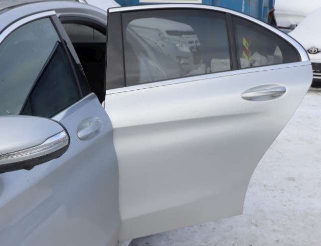 Dør venstre bak til Mercedes C-Klasse, 2014-2018 (Fase 1) (W205) (W205) 