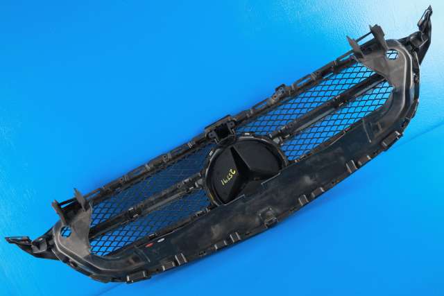 Grill til Mercedes C-Klasse 2014-2018 (Fase 1) (W205) (W205) (MERCEDES|A 205 000 00 00|A 000 888 00 60|)