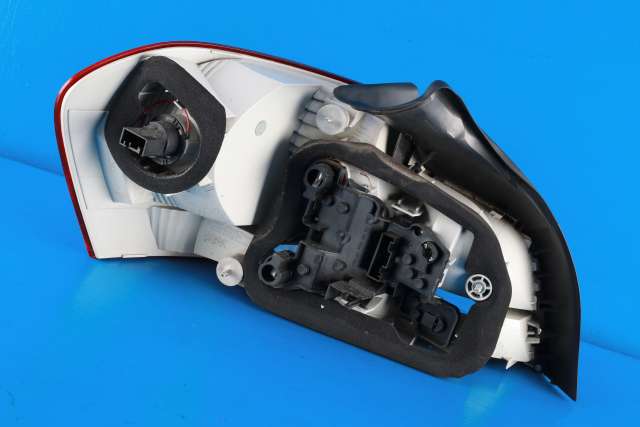 Baklykt høyre til BMW 1-Serie 2004-2011 (E81/E82/E87/E88) (E81/E82/E87/E88) (BMW|63.21-7 285 642|)