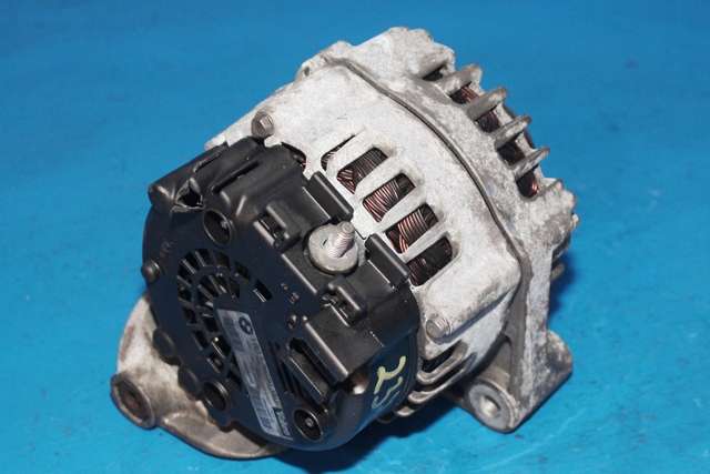 Dynamo diesel til BMW 1-Serie 2004-2011 (E81/E82/E87/E88) (E81/E82/E87/E88) (VALEO|2543461B|7 802 261. 14 VOLT - 180 AMP|)