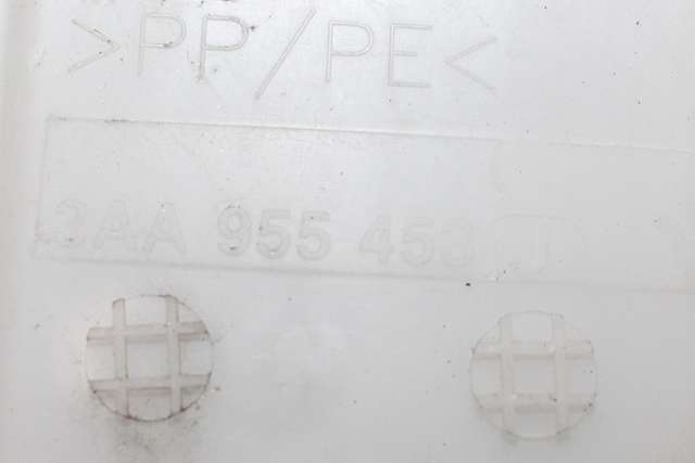 Spylertank foran til VW Passat 2011-2015 (B7) (B7) (VAG|3AA 955 453 J|)