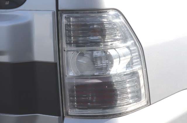 Baklykt høyre til Mitsubishi Pajero, 2007-2016 (Type IV, Fase 1)  