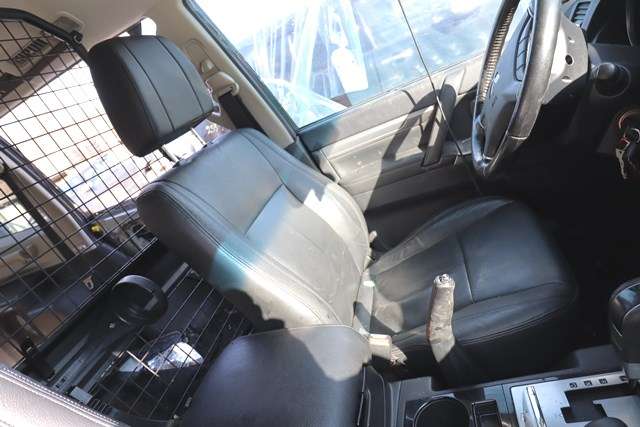 Sete foran venstre til Mitsubishi Pajero, 2007-2016 (Type IV, Fase 1)  