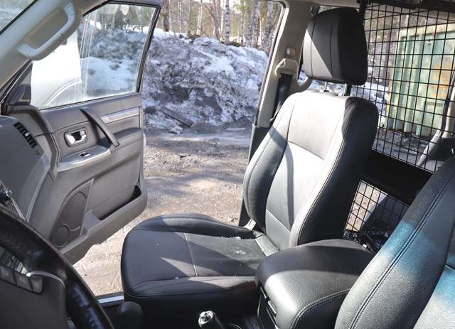 Sete foran høyre til Mitsubishi Pajero, 2007-2016 (Type IV, Fase 1)  