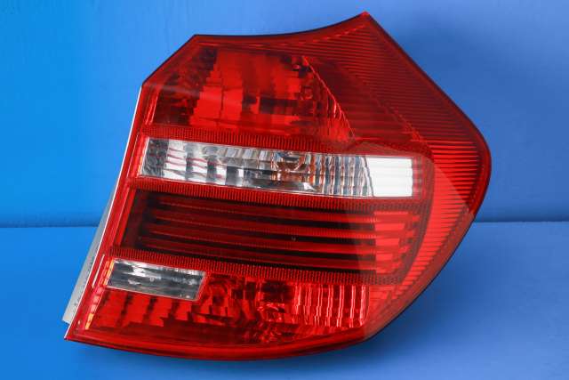 Baklykt høyre til BMW 1-Serie 2004-2011 (E81/E82/E87/E88) (E81/E82/E87/E88) (BMW|7 181 298|)