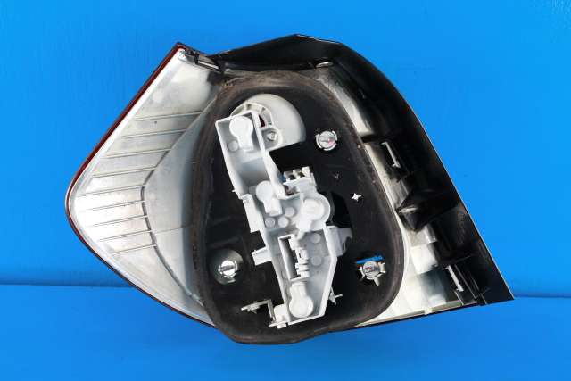 Baklykt høyre til BMW 1-Serie 2004-2011 (E81/E82/E87/E88) (E81/E82/E87/E88) (BMW|7 181 298|)