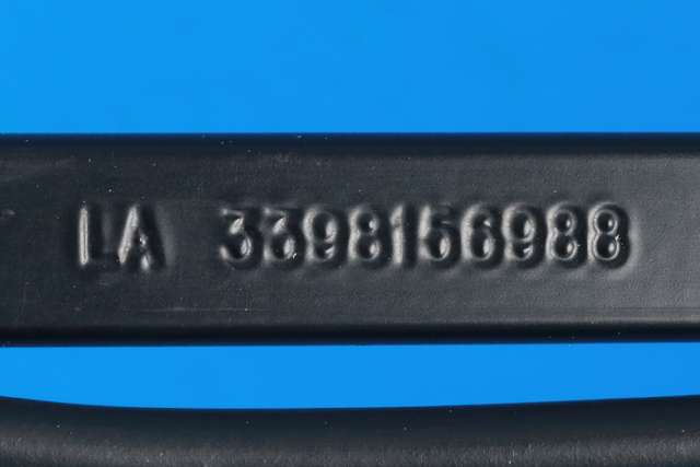 Viskerarm frontrute høyre til Isuzu D-Max 2021-->> (Type III)  (ISUZU|3398156988|)