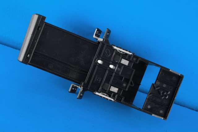 Dashbord koppholder til Isuzu D-Max 2021-->> (Type III)  