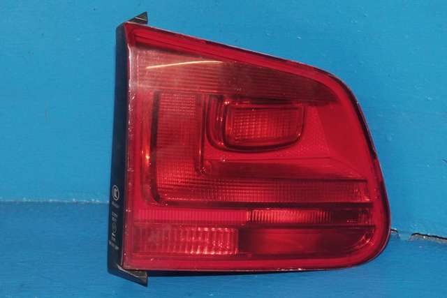 Baklykt høyre indre til VW Tiguan, 2011-2016 (Type I, Fase 2)  (VAG|5N0 945 033 G)
