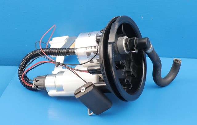 MC, Bensinpumpe til MC BMW S1000 R 2014-->> (Naked) (Naked) (BMW|8 563 523|)