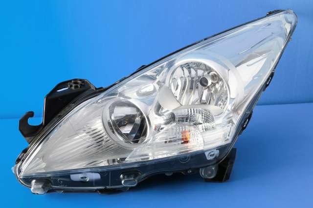 Frontlykt venstre halogen til Peugeot 5008, 2010-2017 (Type I) (VALEO|89903246)