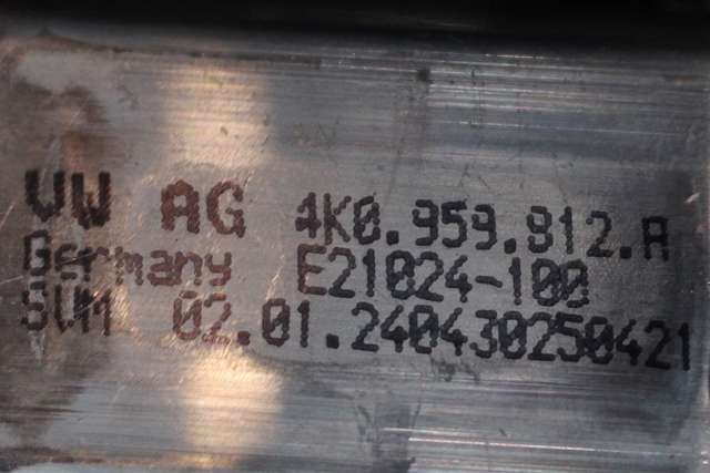 Ruteheis høyre foran til VW ID.4 2020-->>  (VAG|11A 837 402 F|4K0 959 812 A|)