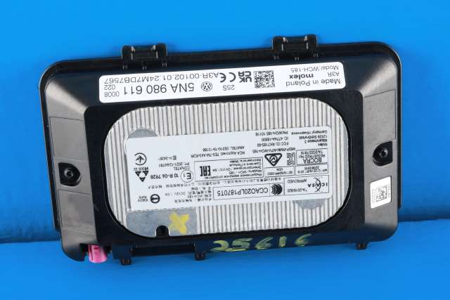 Dashbord trådløs mobillader til VW ID.4 2020-->> (VAG|5NA 980 611|)