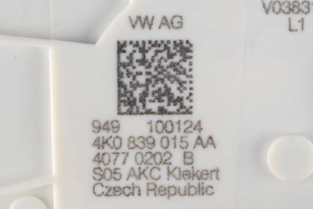 Låsekasse venstre bak til VW ID.4 2020-->>  (VAG|4K0 839 015 AA|)