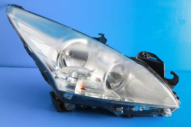 Frontlykt høyre halogen til Peugeot 5008, 2010-2017 (Type I) (PEUGEOT|96 825190 80)