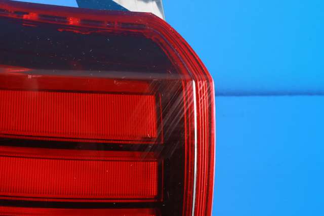 Baklykt venstre til Mitsubishi Outlander 2015-->> (Type III, Fase 2)