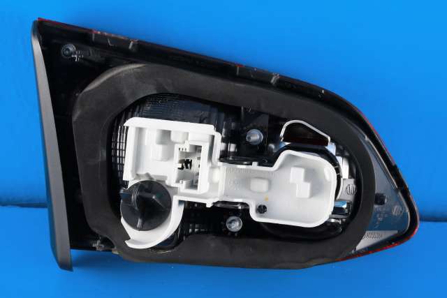 Baklykt høyre indre til VW Golf VII 2012-2017 (Fase 1)  (VAG|5G9 945 094 F|)