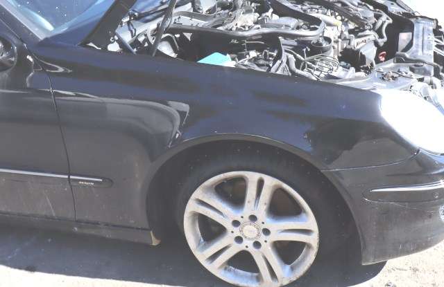 Skjerm høyre foran til Mercedes E-Klasse, 2006-2009 (Fase 2) (W211) (W211) 