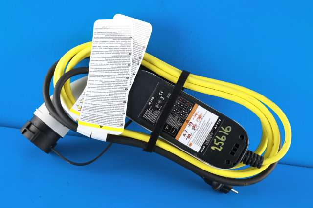 Batterilader kabel til VW ID.4 2020-->>  (VAG|1EA 971 675 AP|)