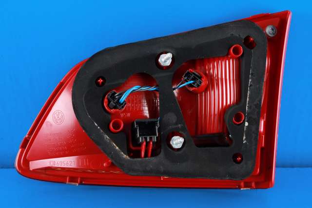 Baklykt venstre indre til VW Passat 2011-2015 (B7) (B7) (VAG|3AF 945 093 Q|)