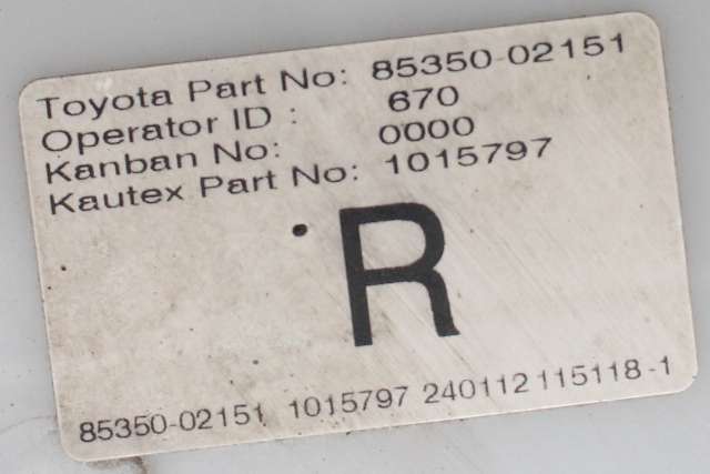 Spylertank foran til Toyota Auris 2010-2012 (Type I, Fase 2)  (TOYOTA|85350-02151|)
