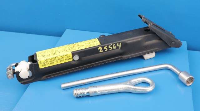 Jekk original til Mercedes ML, 2005-2011 (W164) (W164) (MERCEDES|A 164 580 00 18)