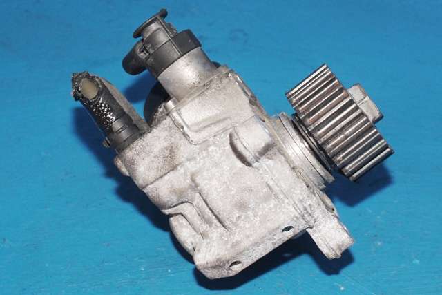 Dieselpumpe til Škoda Octavia 2013-2016 (Type III, Fase 1)  (BOSCH|0 445 010 537|04L 130 755 D|)