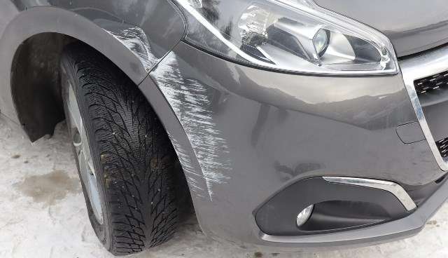 Støtfanger foran til Peugeot 208 2012-2019 (Type I)  
