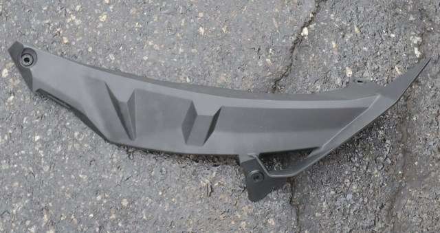 MC, Deksel, side venstre til MC BMW S1000 R, 2014-->> (Naked) (Naked) (BMW|46.63-8 560 329)