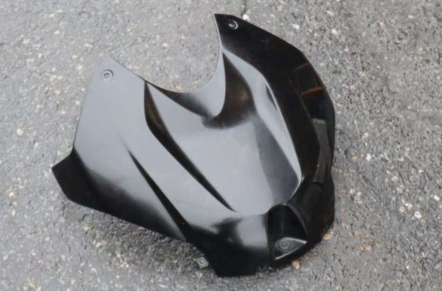 MC, Deksel, tank til MC BMW S1000 R, 2014-->> (Naked) (Naked) (BMW|46.63-8 540 863)