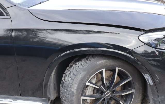 Skjerm høyre foran til Mercedes GLC, 2022-->> (X254) (X254) 