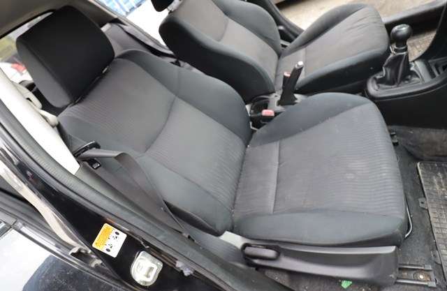 Sete foran høyre til Suzuki Swift, 2011-2017