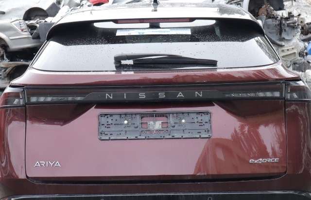 Bakluke til Nissan Ariya, 2022-->>  